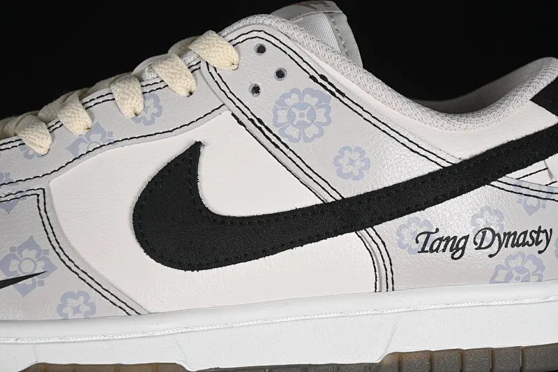 All Categories Nk SB Dunk Series Nk SB Dunk Low Low-top sneakers Nk Dunk Low Sanci Laboratory Ancient Tang Dynasty print Low-top casual sneakers FJ4188-001